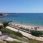 Sea View & Apartman *