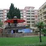 Sea View & Apartman *